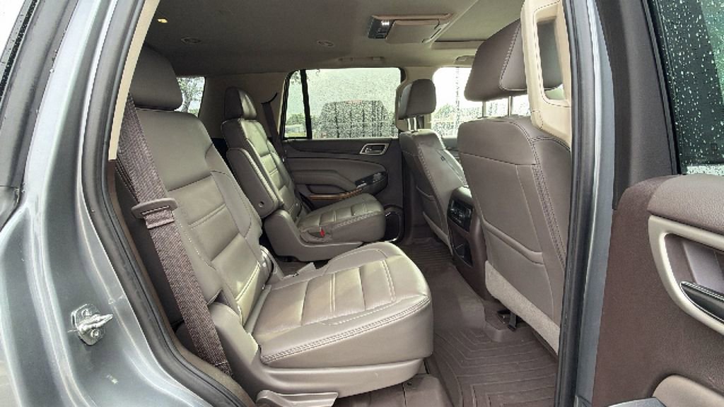 Used 2019 GMC Yukon Denali w/ Denali Ultimate Package AWD/4WD image 37