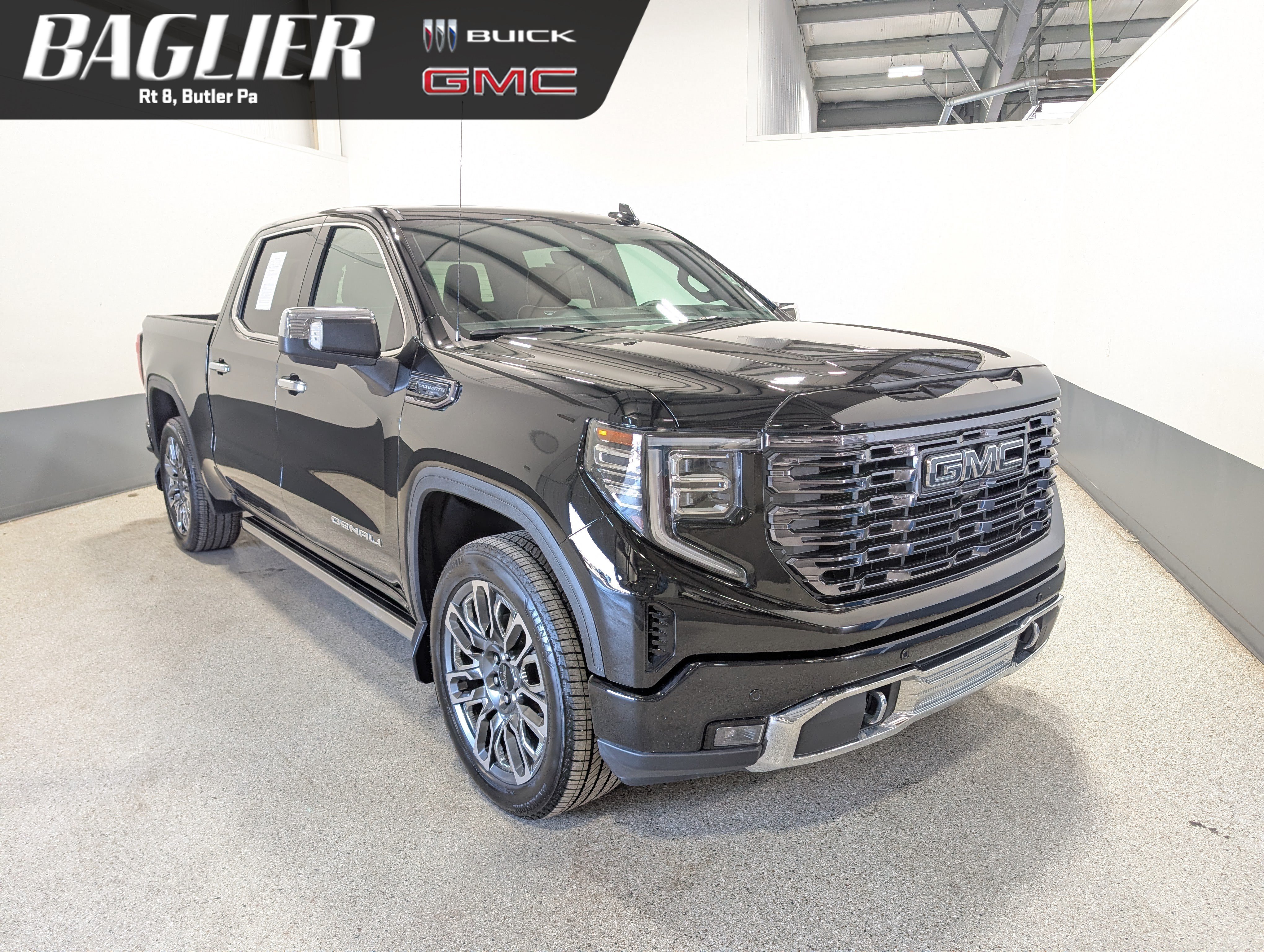 Used 2025 GMC Sierra 1500 Denali Ultimate AWD/4WD image 1