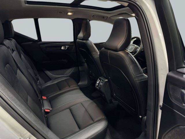 Used 2023 Volvo XC40 B5 Plus w/ Driver Assist Package AWD/4WD image 51