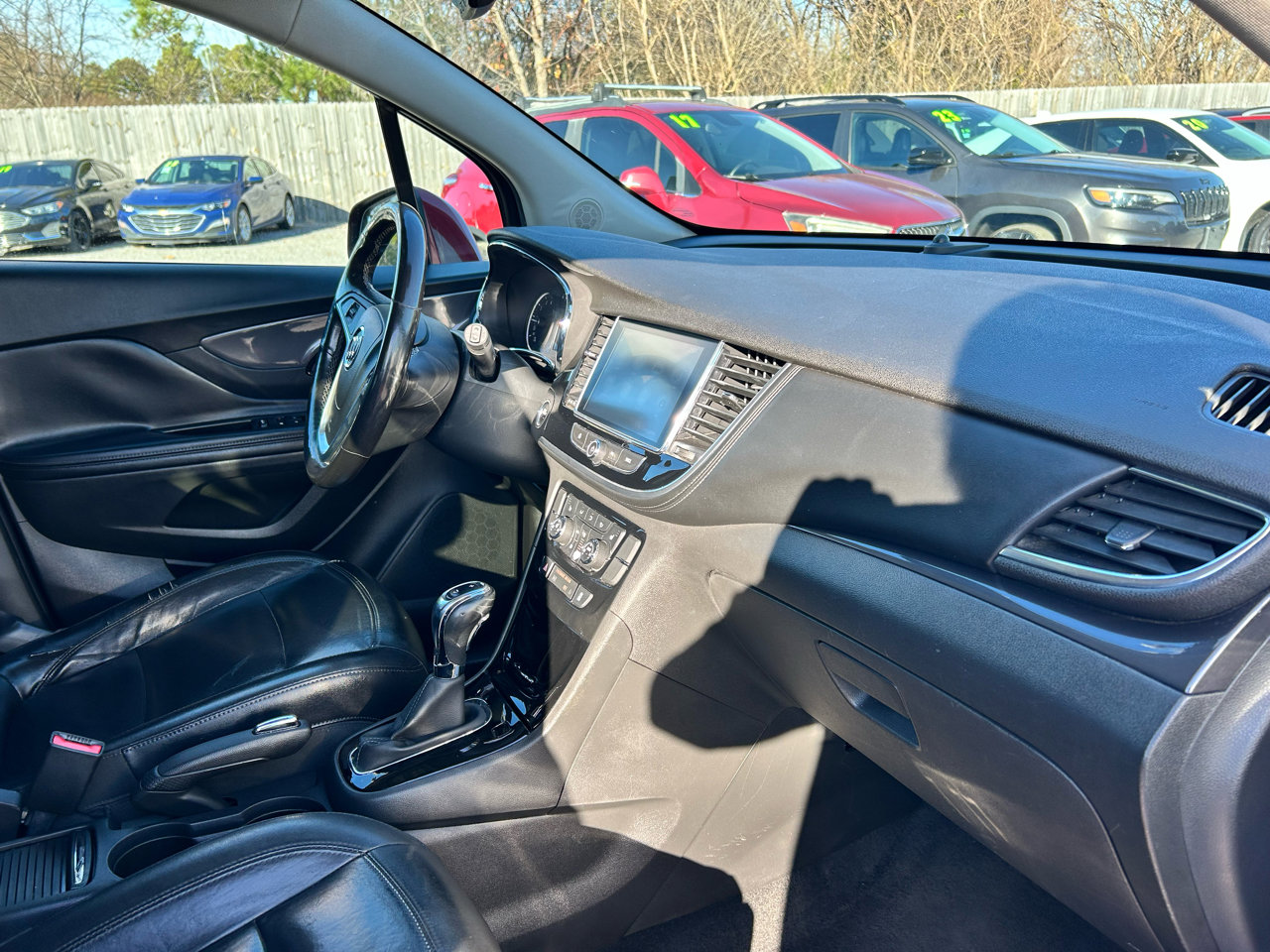 Used 2019 Buick Encore Essence image 9