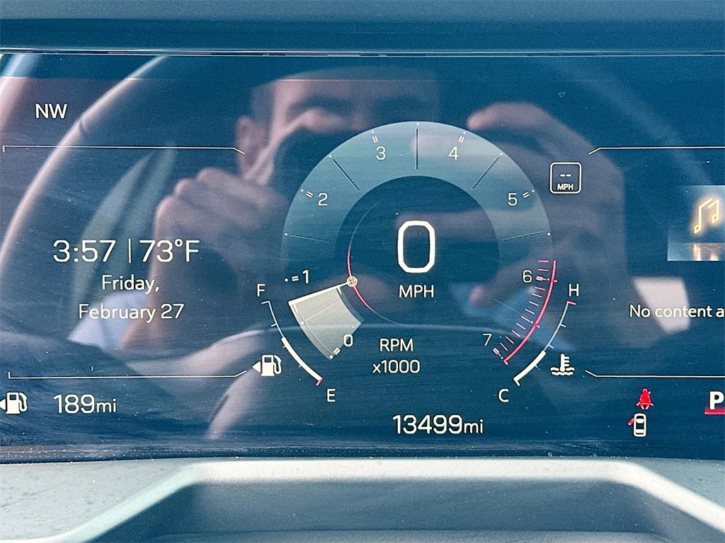 Used 2025 GMC Acadia Elevation image 12