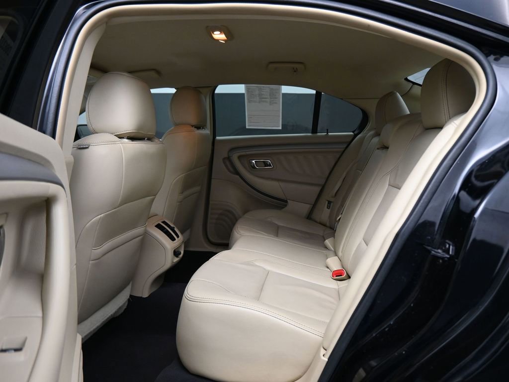 Used 2018 Ford Taurus SEL image 13