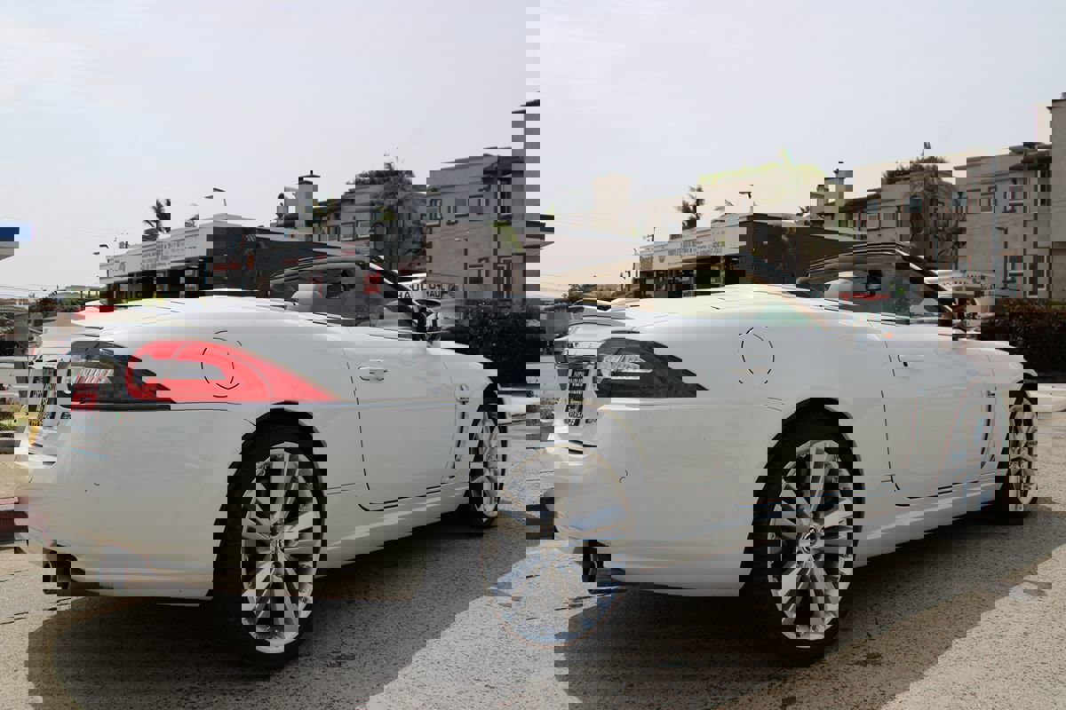 Used 2011 Jaguar XKR R image 6