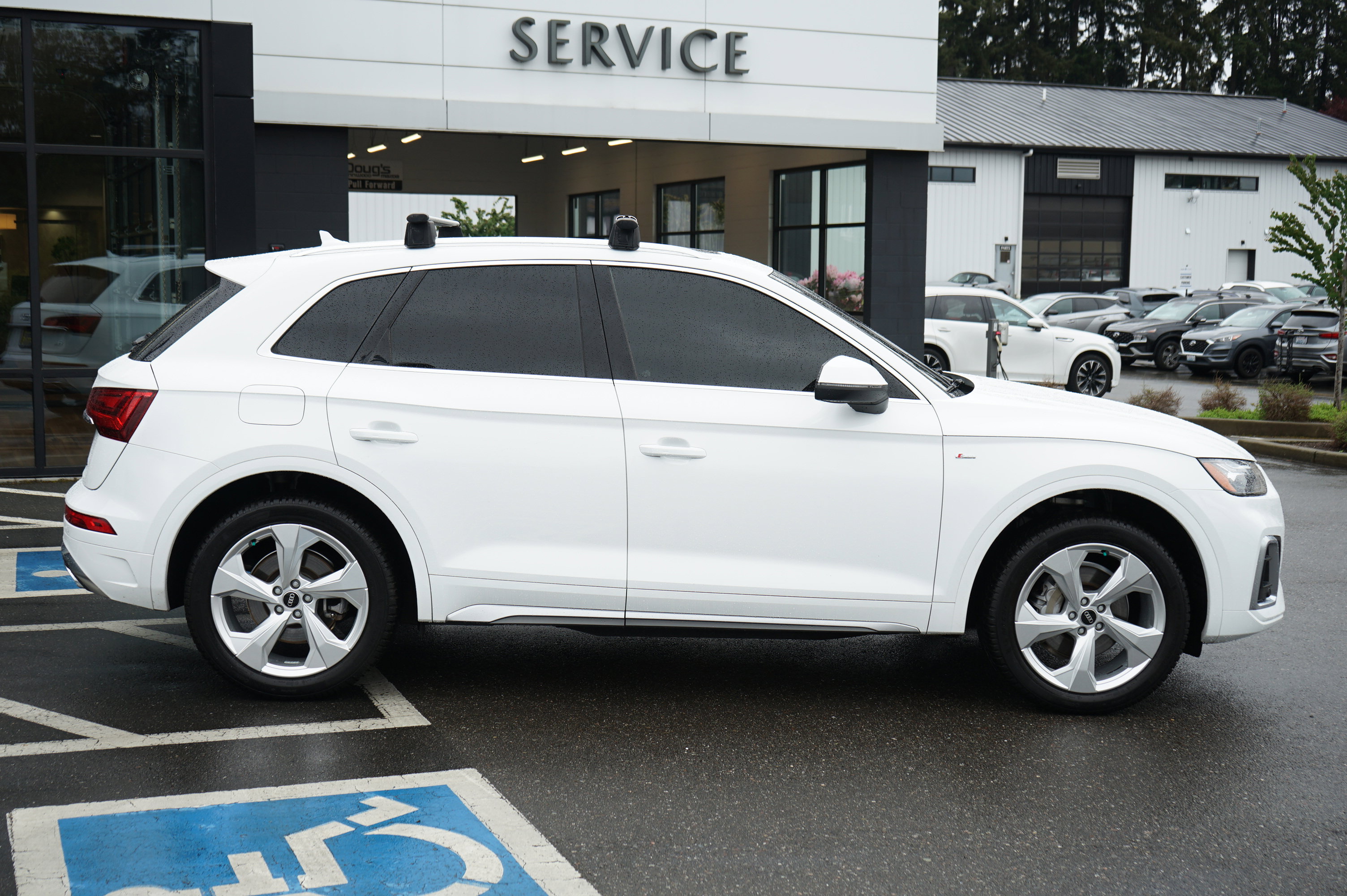 Used 2022 Audi Q5 2.0T Premium Plus AWD/4WD image 2