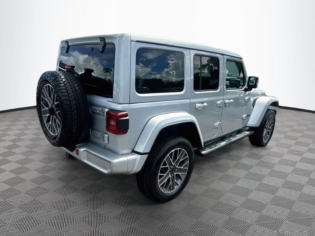 Used 2024 Jeep Wrangler High Altitude AWD/4WD image 6