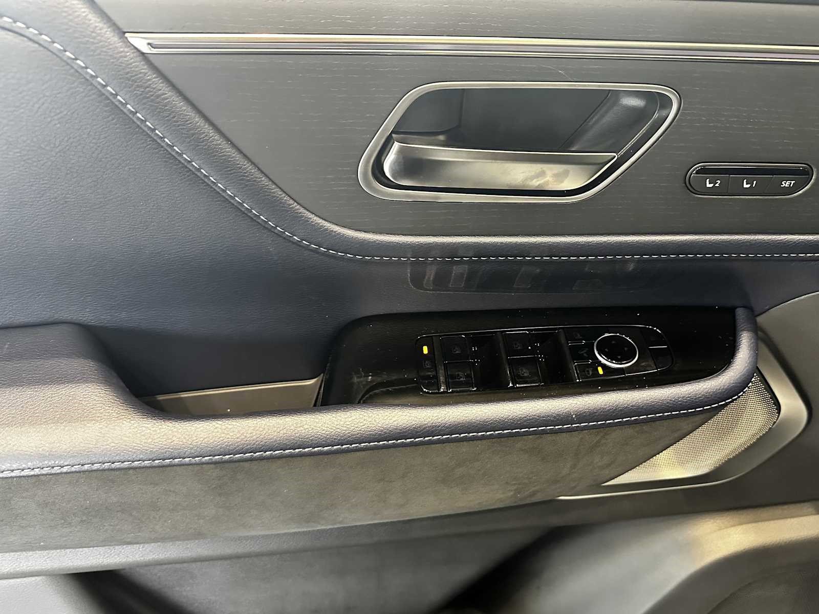 New 2026 INFINITI QX80 4WD w/ Sport Exterior Package image 17