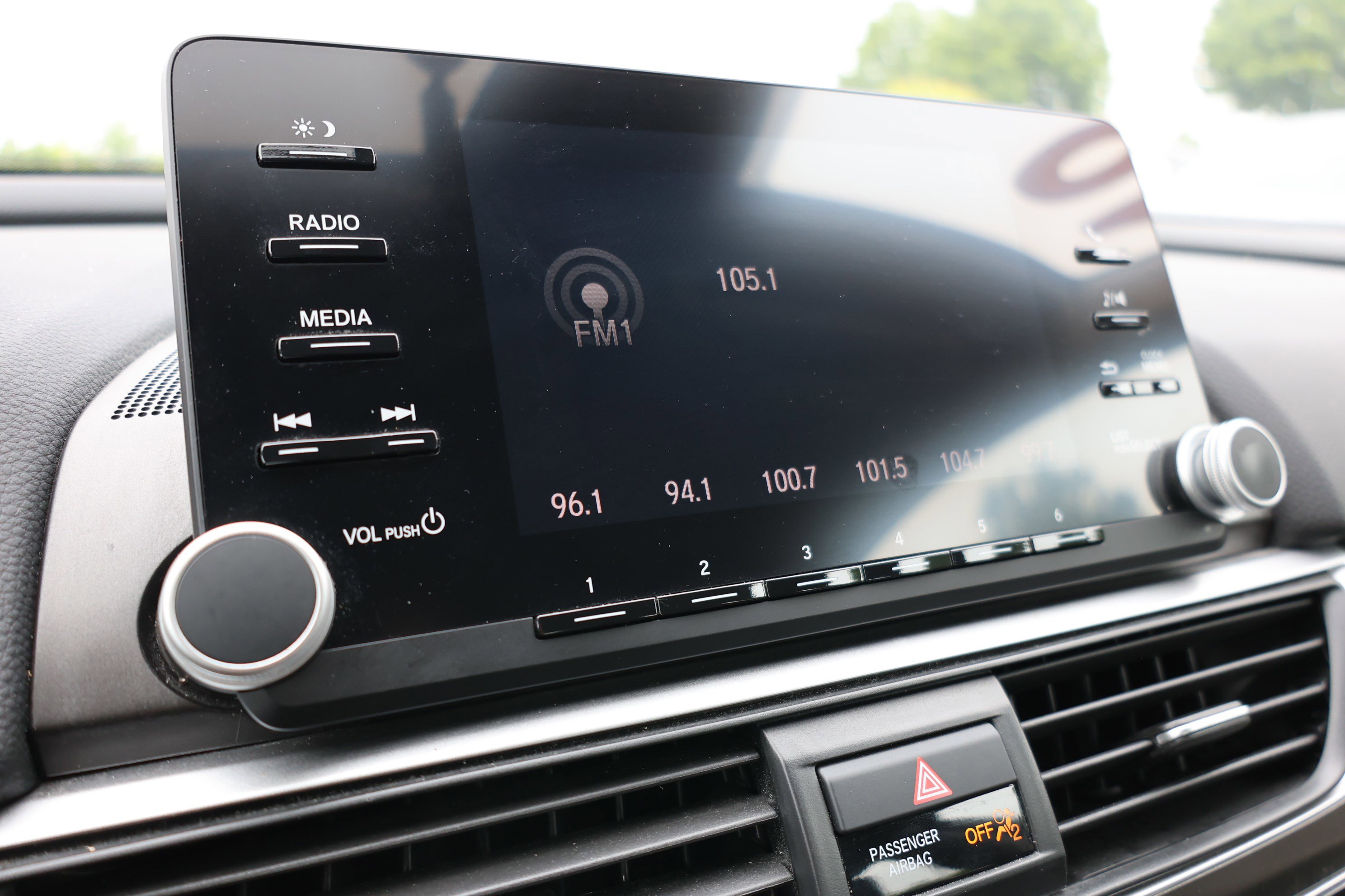 Used 2018 Honda Accord LX image 11