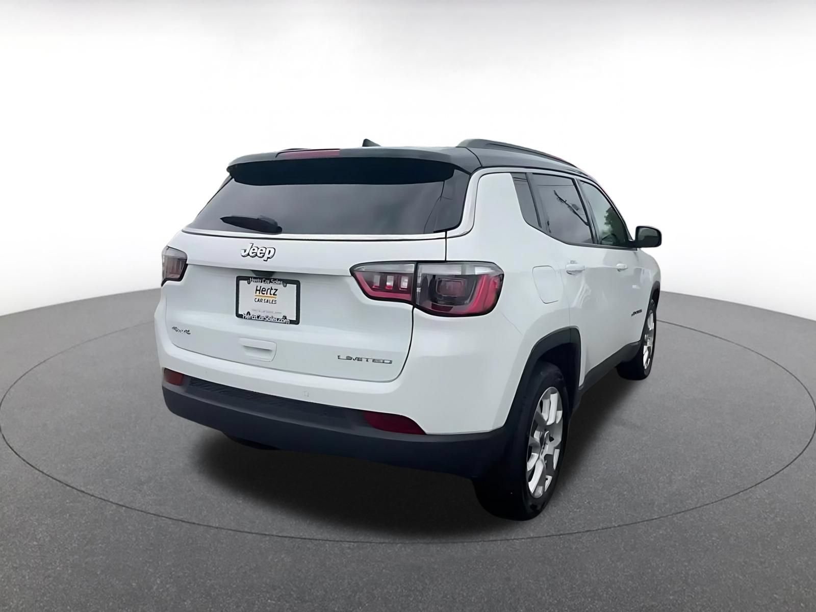 Used 2025 Jeep Compass Limited AWD/4WD image 14