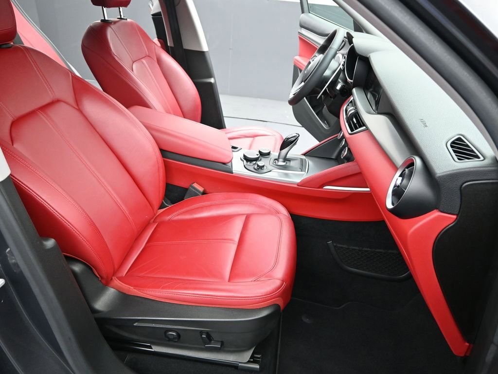 Used 2018 Alfa Romeo Stelvio Sport w/ Quick Order Package 22J Sport image 23