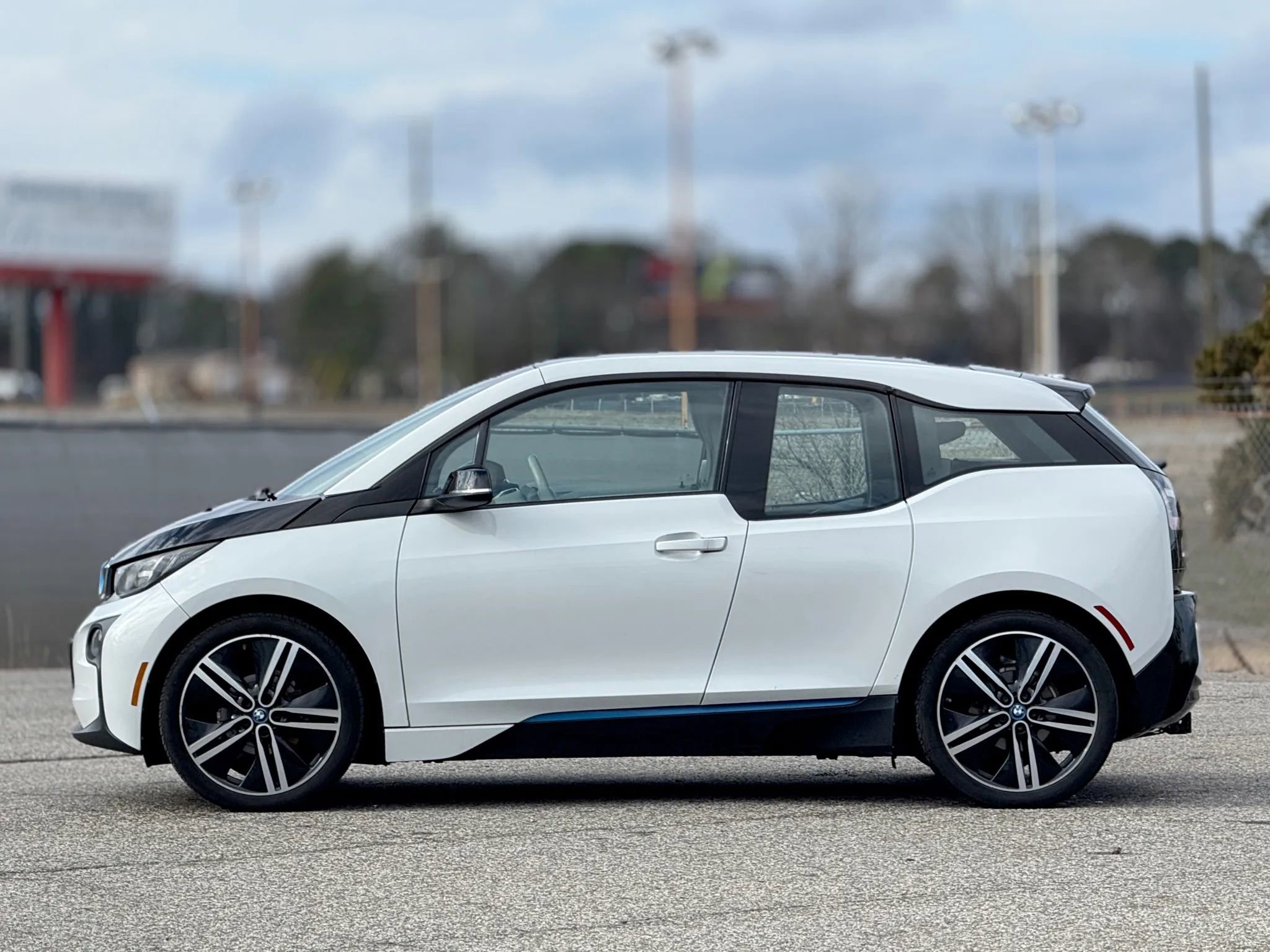 Used 2015 BMW i3 image 8