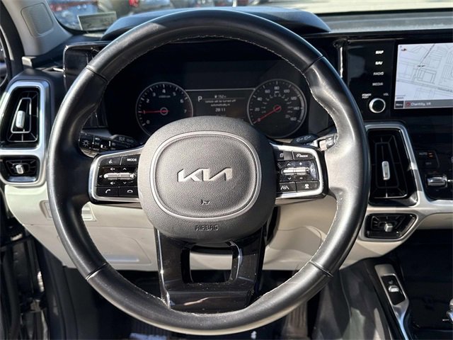 Certified 2022 Kia Sorento SX image 19