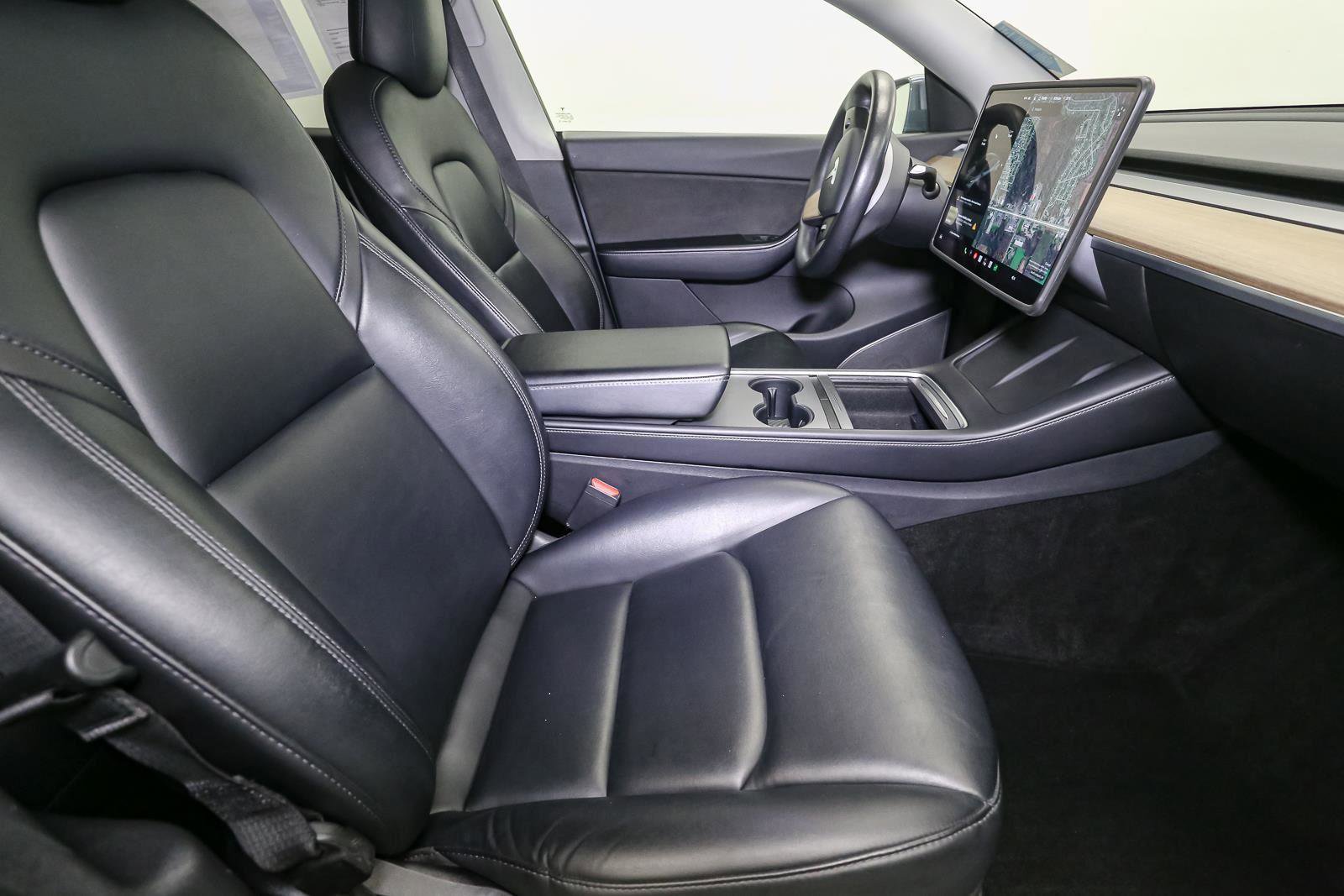 Used 2021 Tesla Model Y Long Range AWD/4WD image 17