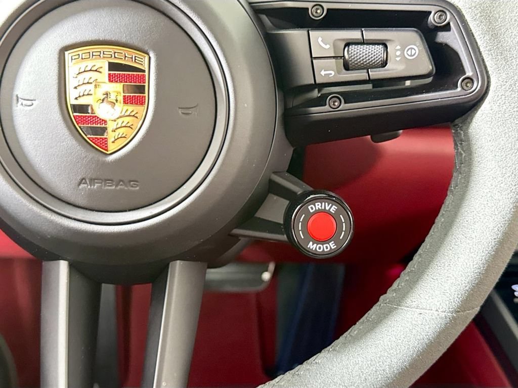 Certified 2025 Porsche 911 Carrera S RWD image 21