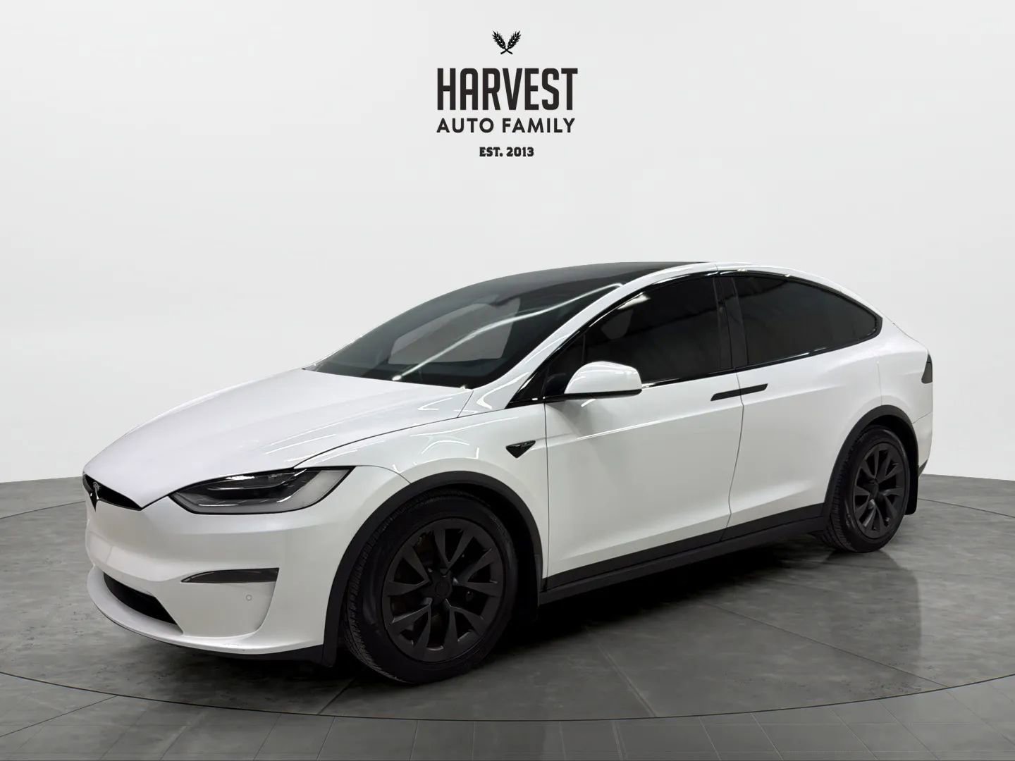 Used 2023 Tesla Model X image 1