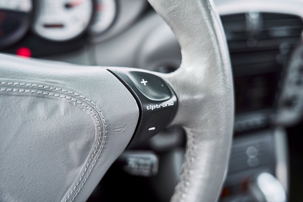 Used 2005 Porsche 911 Turbo image 59