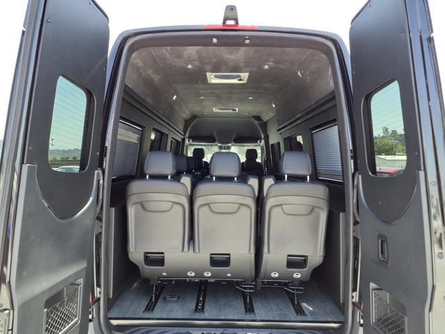 Used 2023 Mercedes-Benz Sprinter 2500 image 25