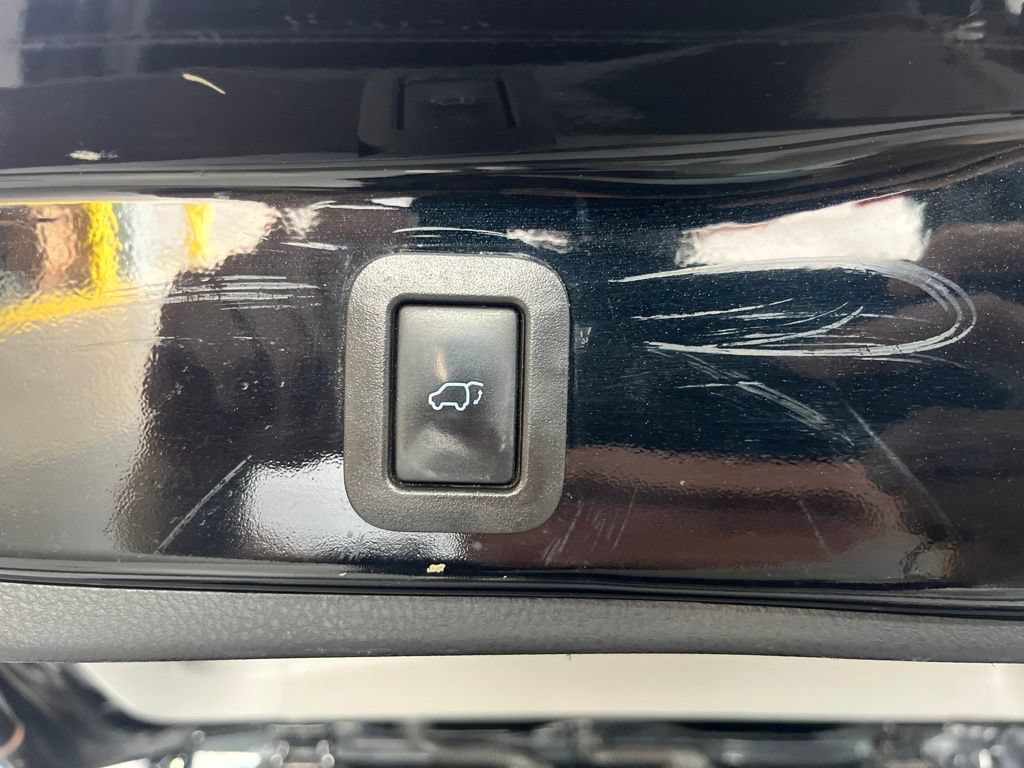 Used 2019 Toyota Highlander Limited AWD/4WD image 13