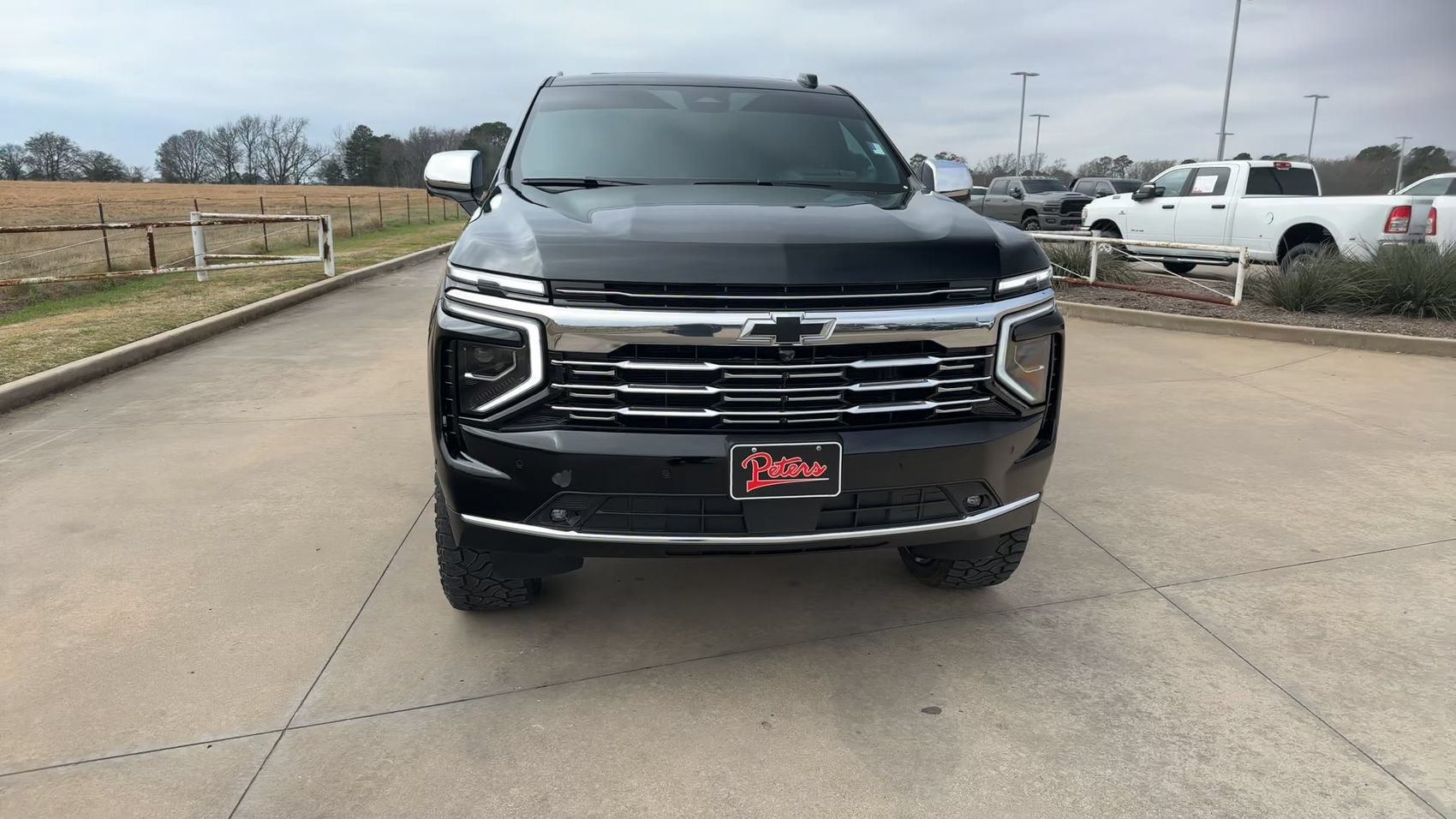 Used 2025 Chevrolet Tahoe Premier RWD image 4