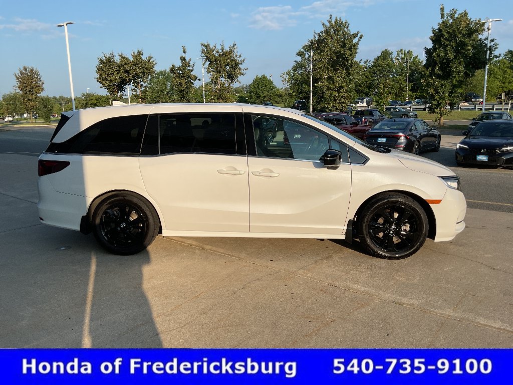 Certified 2023 Honda Odyssey Sport image 7