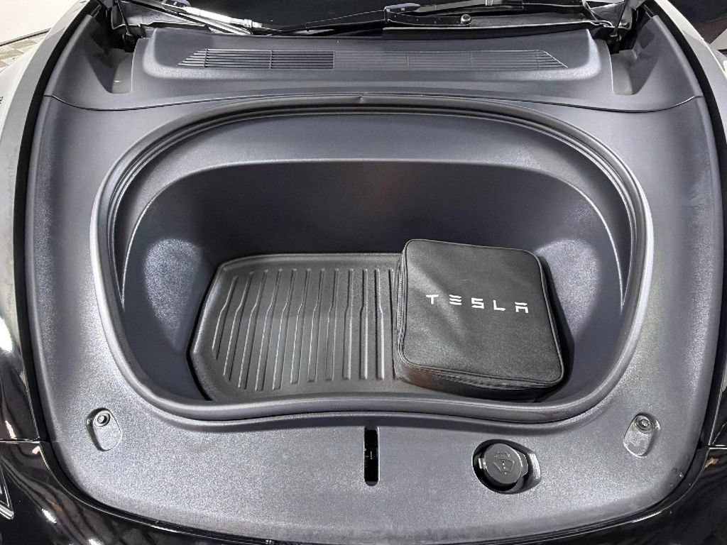 Used 2025 Tesla Model 3 Long Range RWD image 38