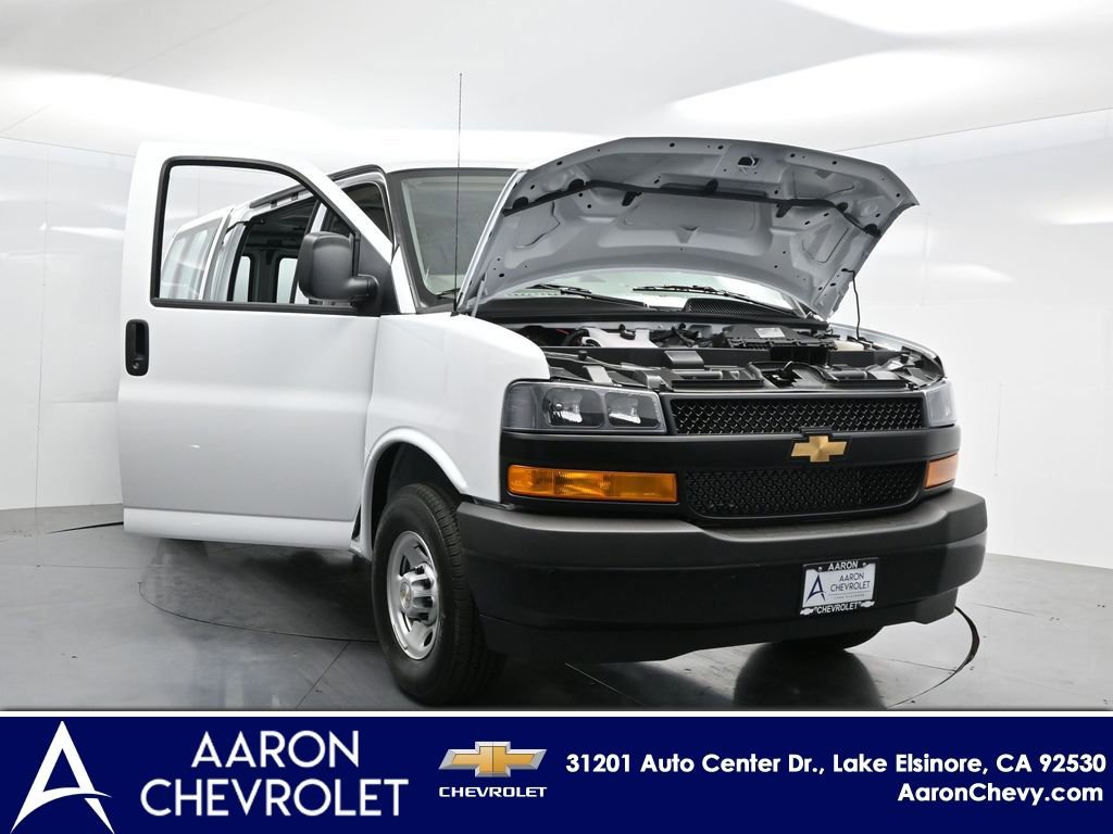 New 2025 Chevrolet Express 3500 Extended w/ Driver Convenience Package image 36