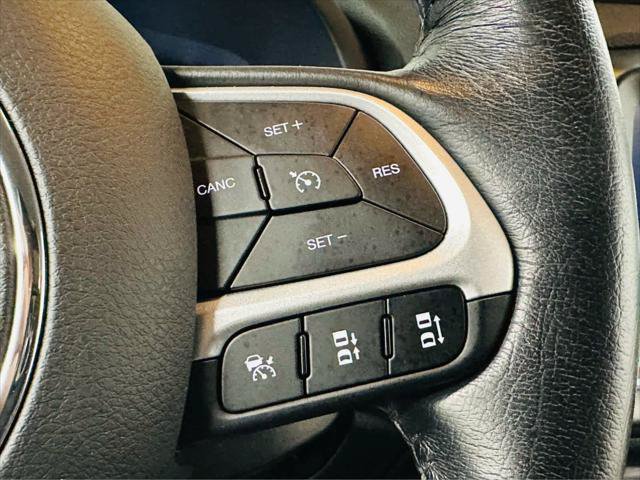 Certified 2023 Jeep Renegade Limited AWD/4WD image 17