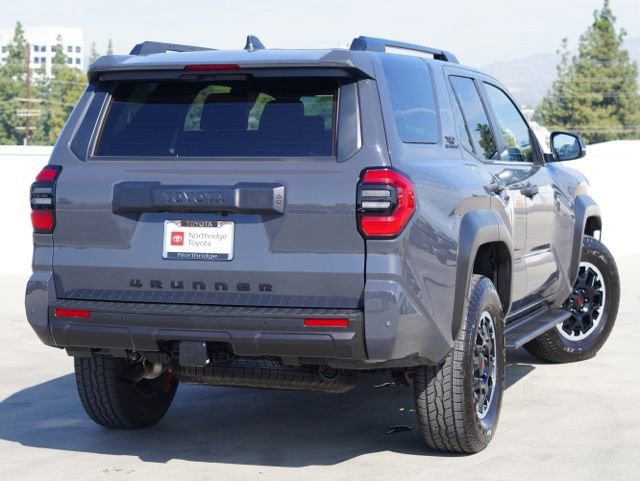 Certified 2025 Toyota 4Runner TRD Off-Road image 6