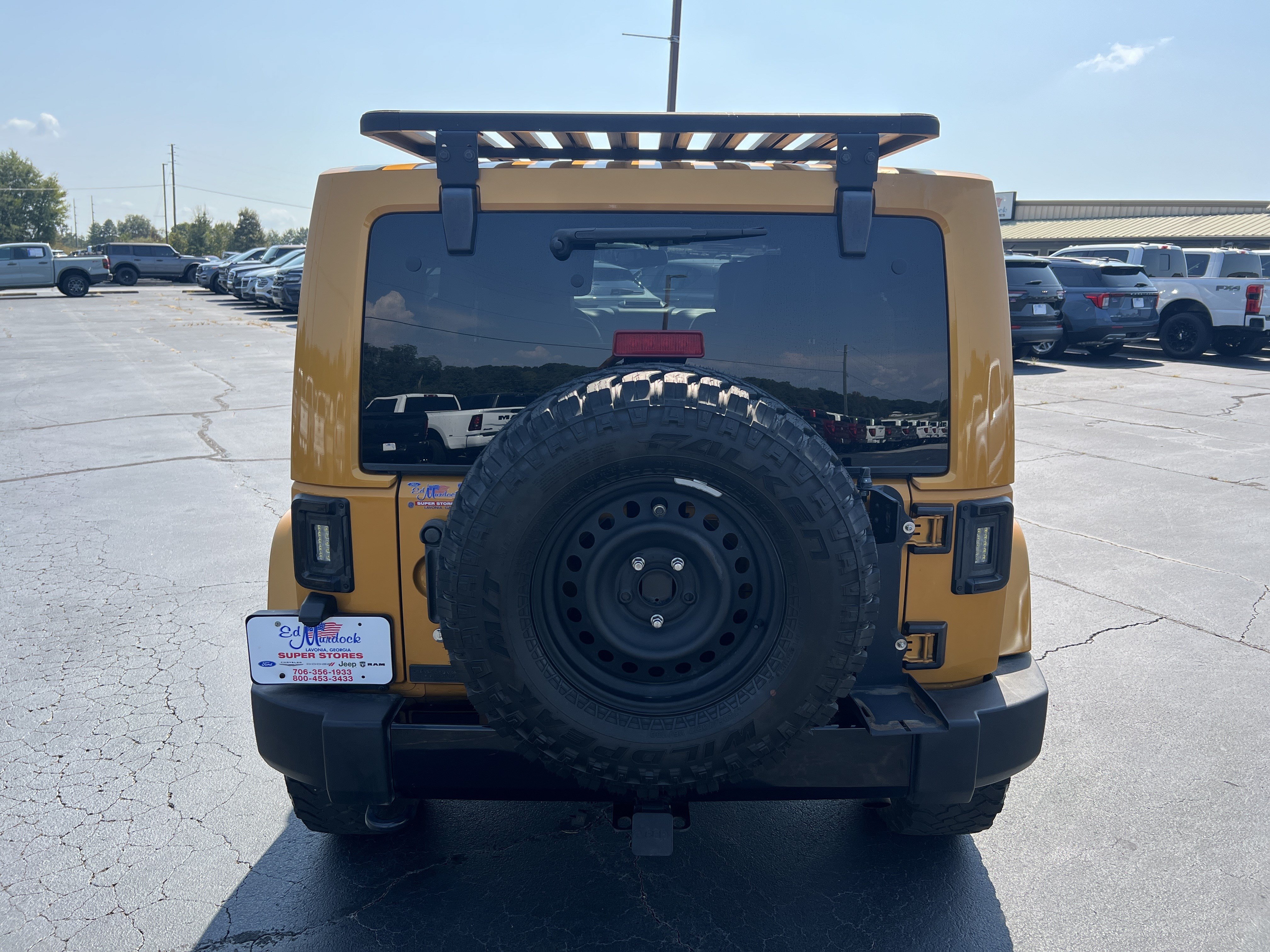 Used 2014 Jeep Wrangler Unlimited Sahara AWD/4WD image 6