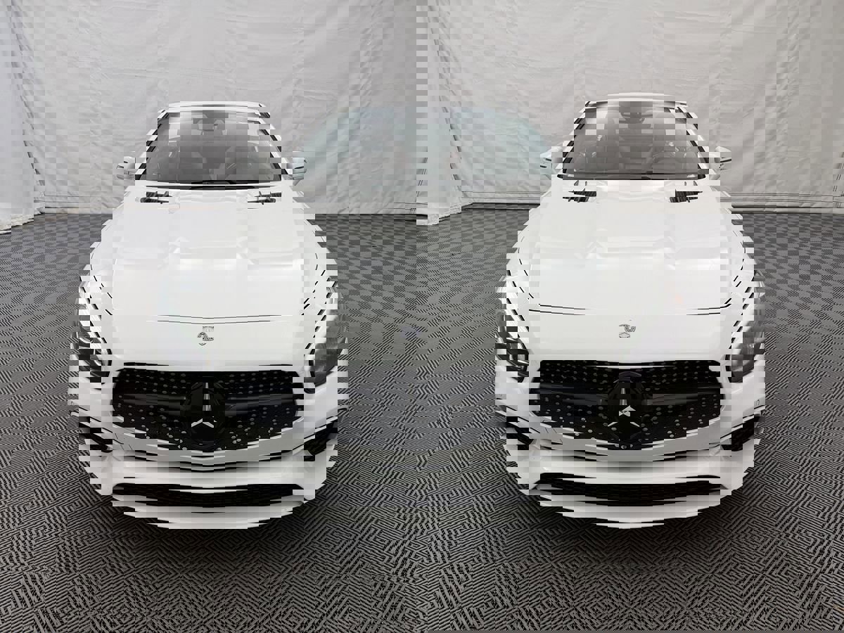 Used 2017 Mercedes-Benz SL 550 image 3