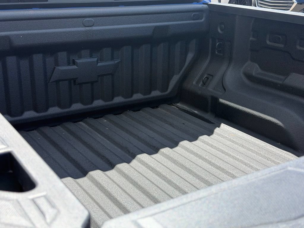 Used 2025 Chevrolet Colorado Trail Boss AWD/4WD image 9