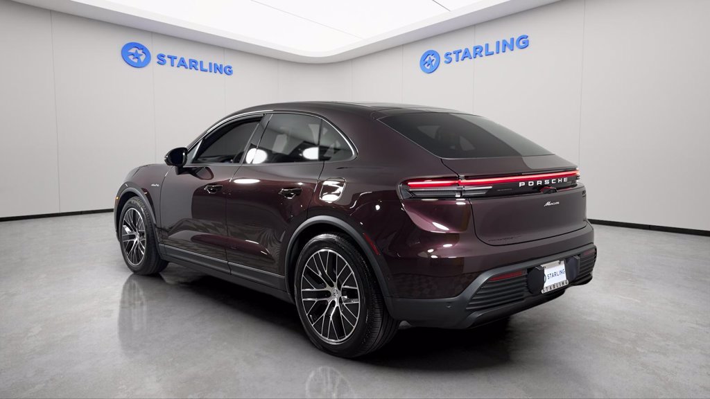 Used 2025 Porsche Macan Electric w/ Premium Package RWD image 5
