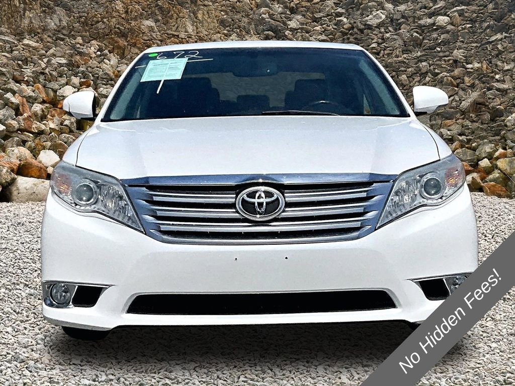 Used 2011 Toyota Avalon FWD image 3