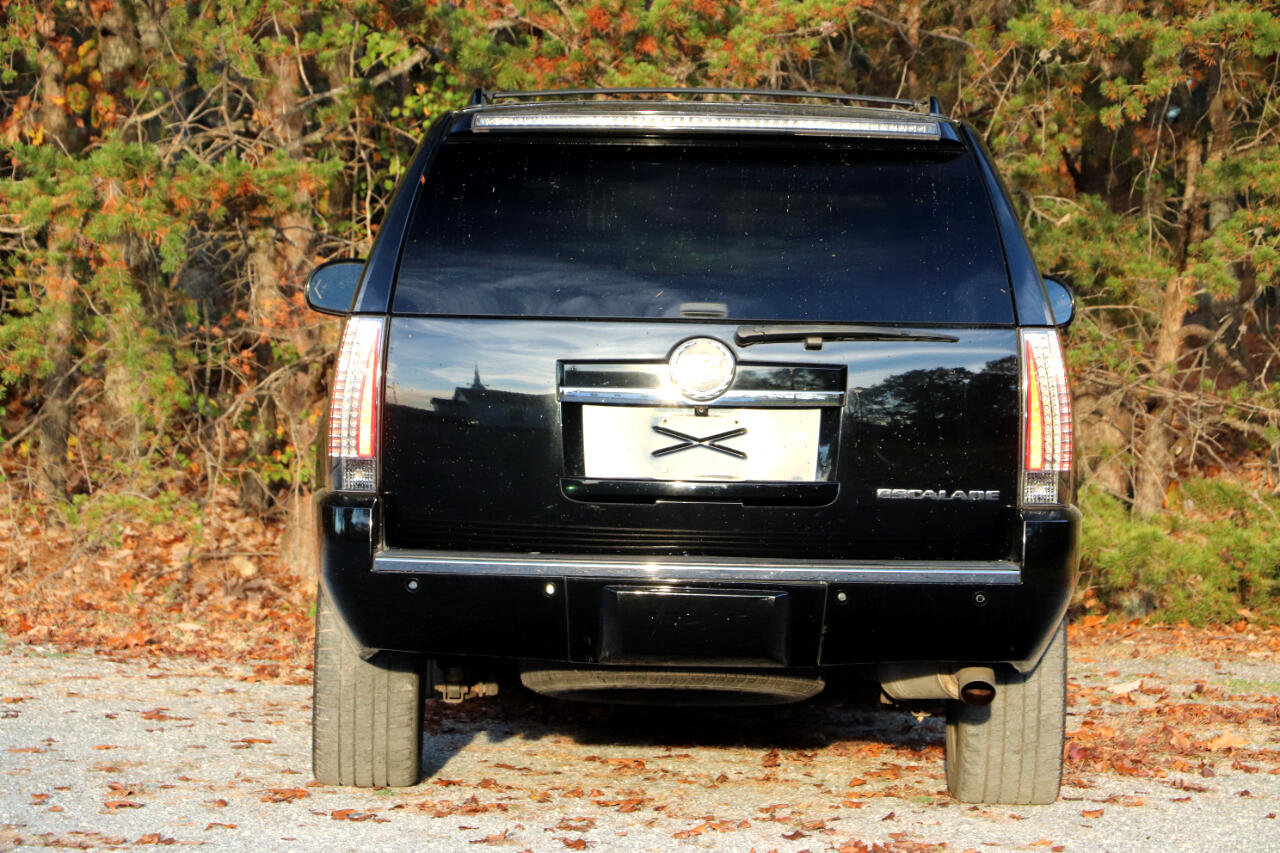 Used 2014 Cadillac Escalade ESV Premium image 4