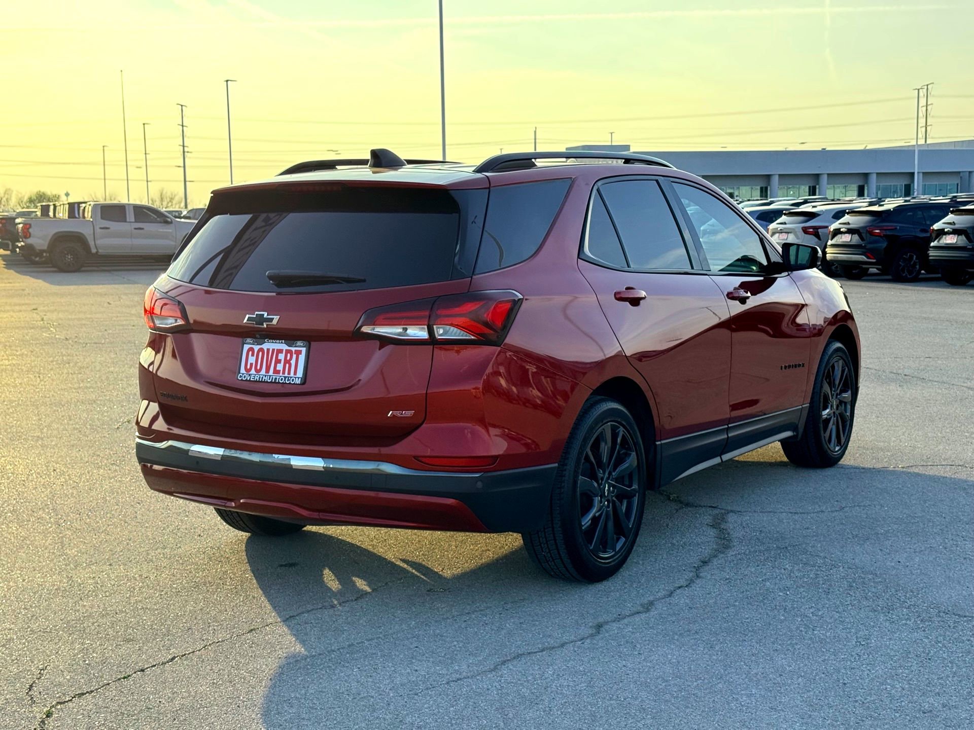 Used 2022 Chevrolet Equinox RS w/ RS Leather Package image 6