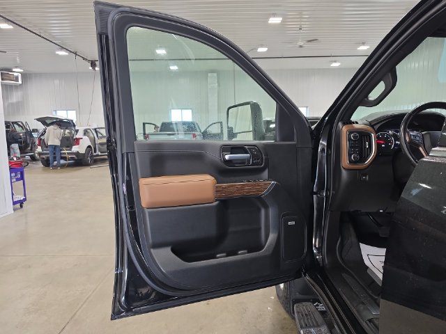Used 2021 Chevrolet Silverado 3500 High Country w/ Z71 Off-Road Package AWD/4WD image 23