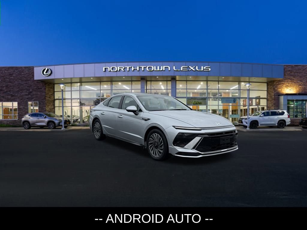 Used 2024 Hyundai Sonata Limited image 3