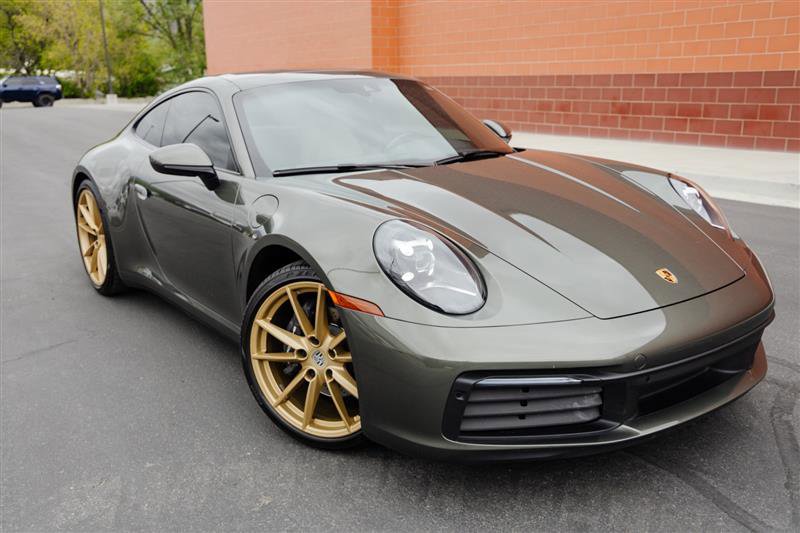 Used 2020 Porsche 911 Carrera RWD image 3