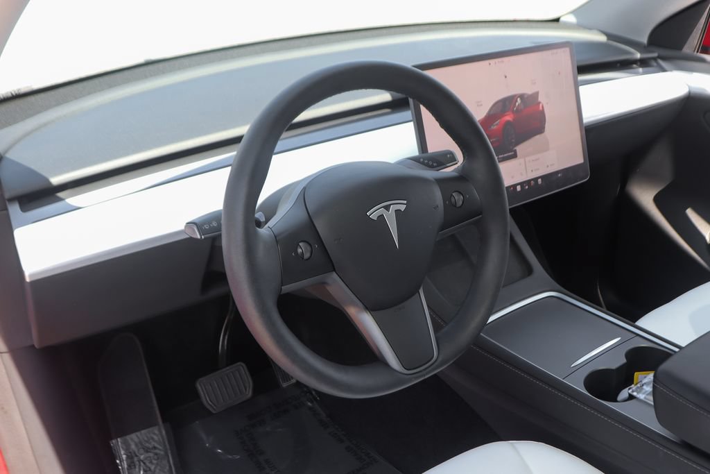 Used 2023 Tesla Model Y Long Range AWD/4WD image 18