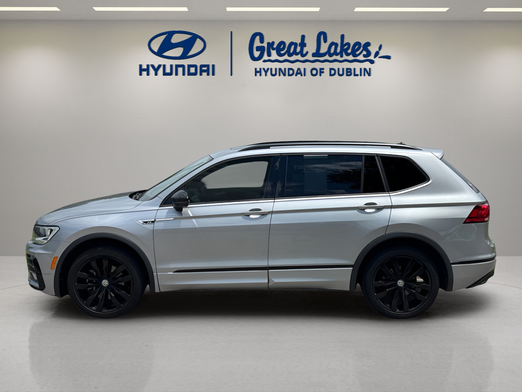 Used 2021 Volkswagen Tiguan SE R-Line AWD/4WD image 2