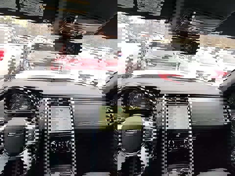 Used 2023 Land Rover Discovery S R-Dynamic image 13