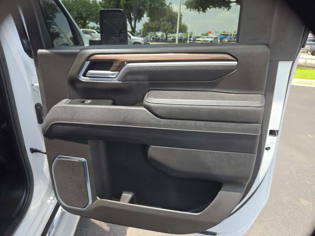 Certified 2025 Chevrolet Silverado 2500 LT w/ Convenience Package AWD/4WD image 23