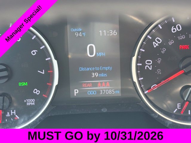 Used 2022 Toyota RAV4 XLE Premium FWD image 47