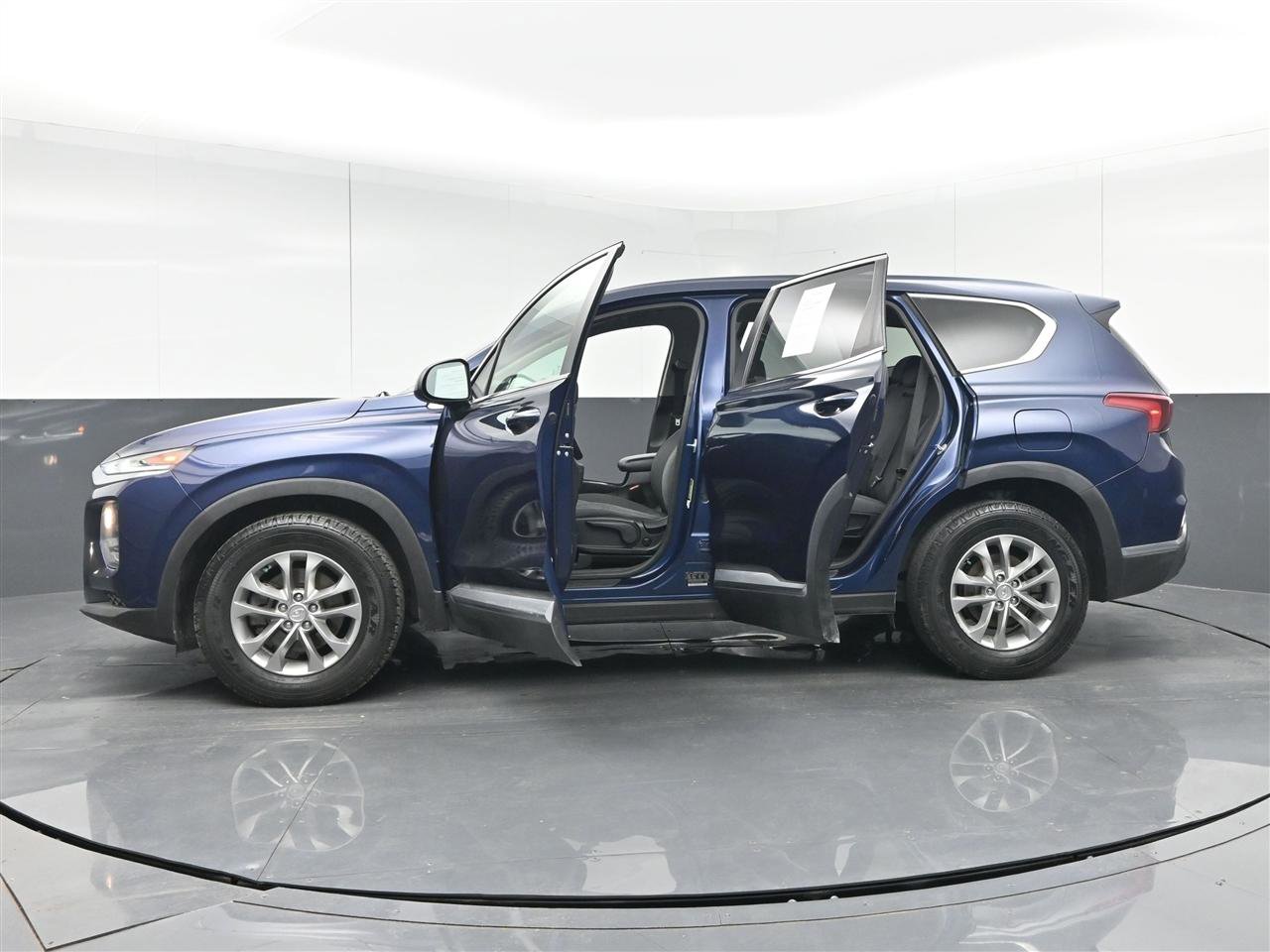 Used 2019 Hyundai Santa Fe SE image 40