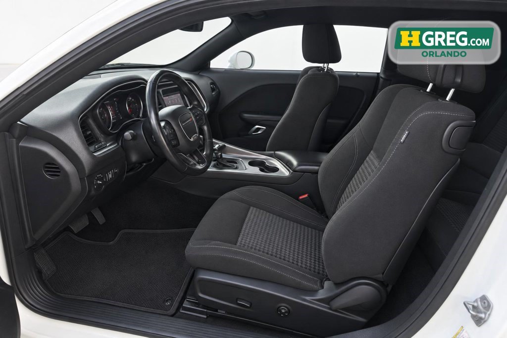 Used 2019 Dodge Challenger SXT RWD image 10