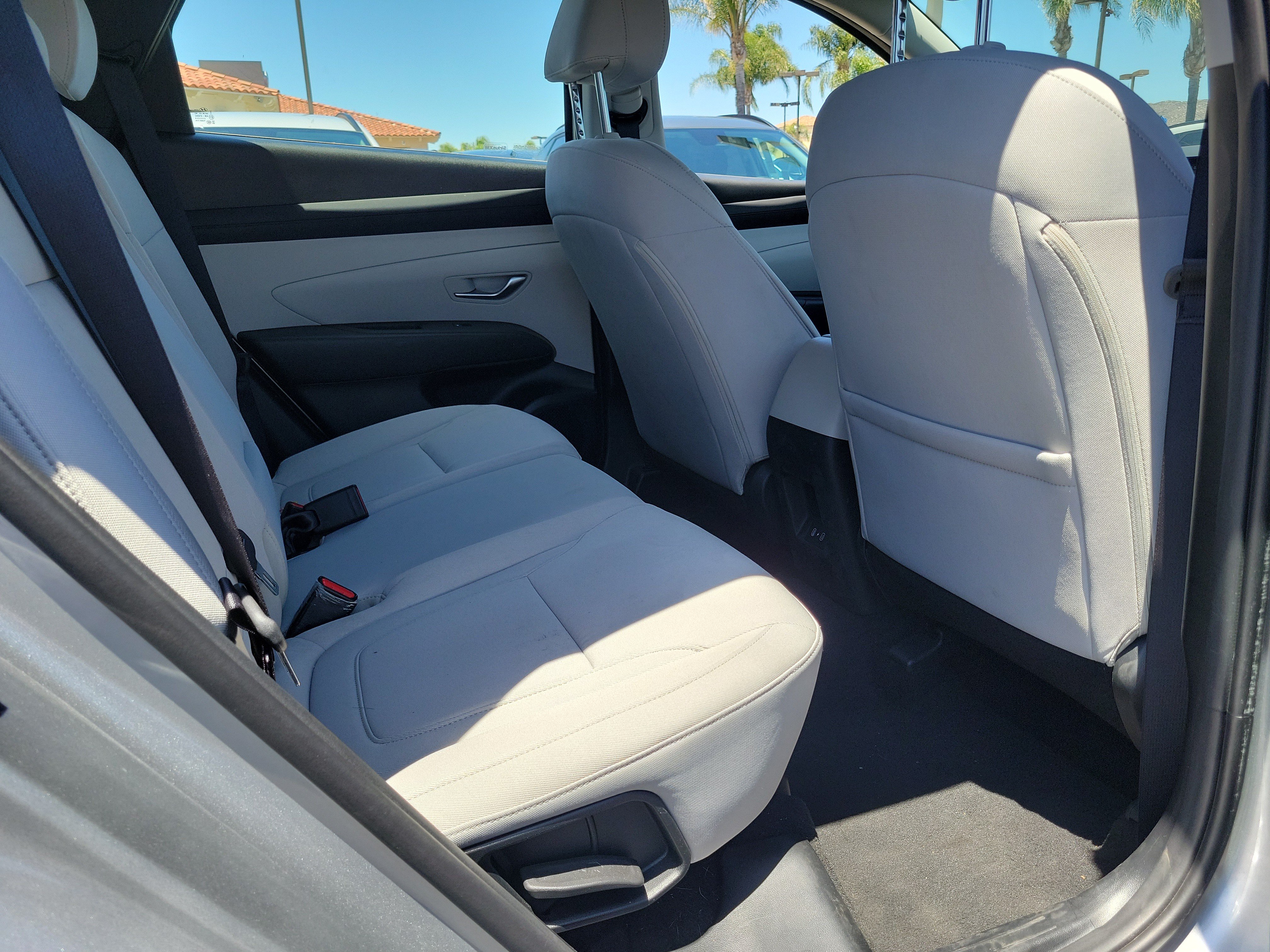 Certified 2025 Hyundai Tucson SE FWD image 24