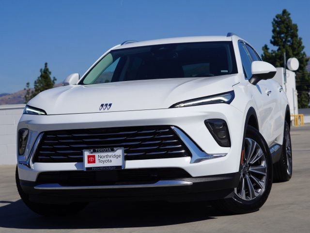 Used 2024 Buick Envision Preferred image 3