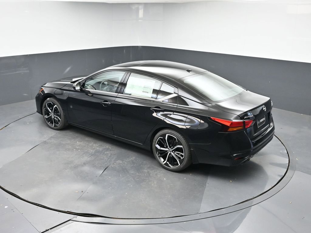 New 2025 Nissan Altima 2.5 SR image 39