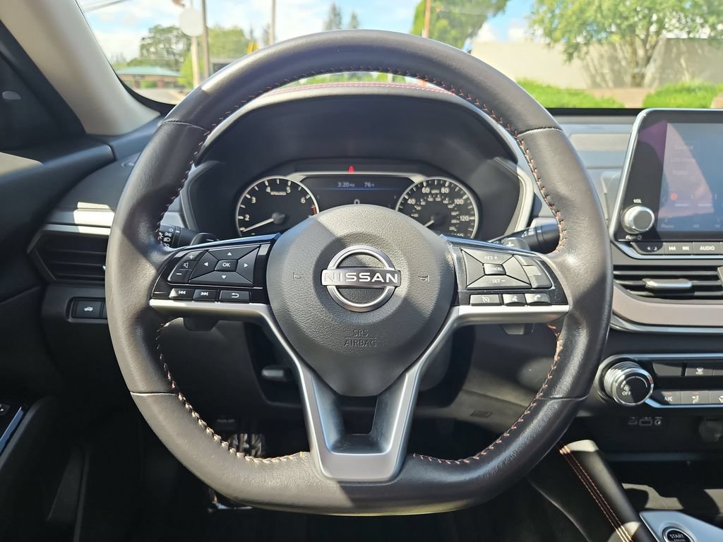 Used 2024 Nissan Altima 2.5 SR FWD image 14