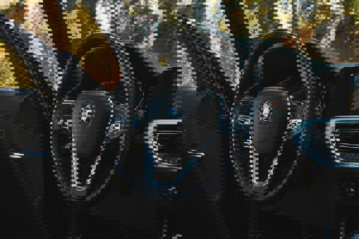 Used 2019 BMW 330i Sedan w/ Convenience Package image 37