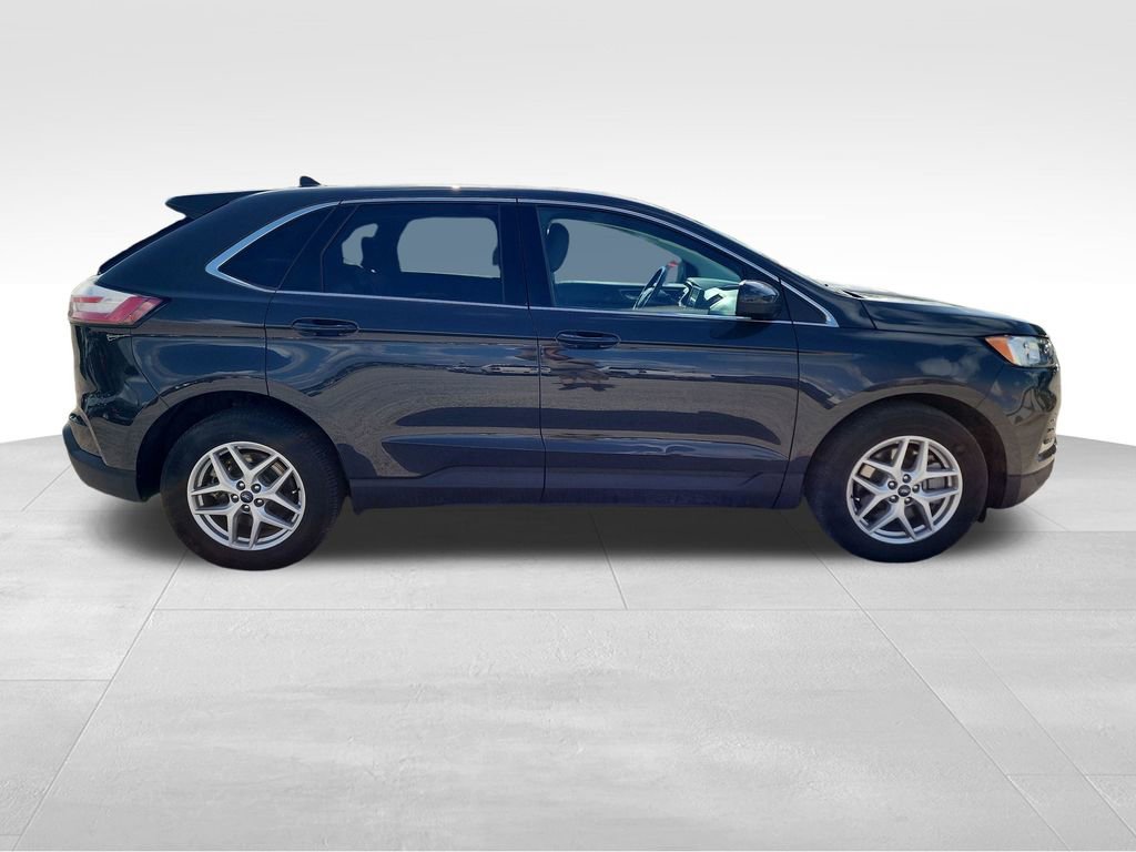 Used 2021 Ford Edge SEL AWD/4WD image 9